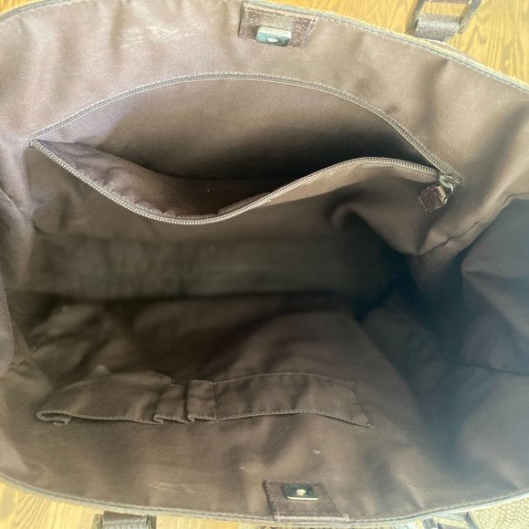 Gucci Tote - Picture 7 of 7